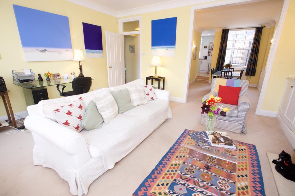 Elegant Flat In Pimlico, Close To Warwick Square Londen