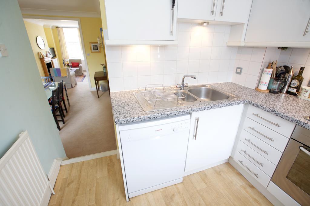 Elegant Flat In Pimlico, Close To Warwick Square Londen